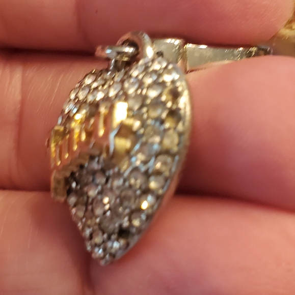 Juicy Couture Silver Tone Rhinestone Heart Toggle Bracelet - Picture 6 of 9